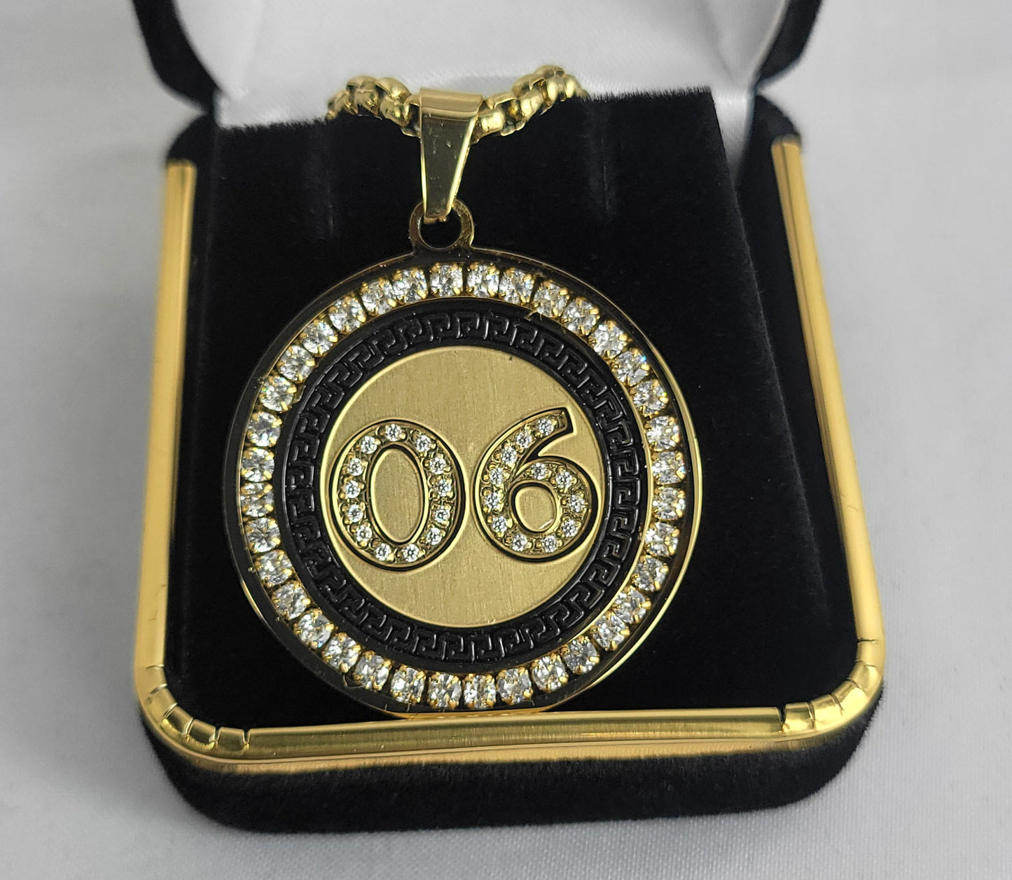 Alpha 06 Round Gold Crystal Necklace