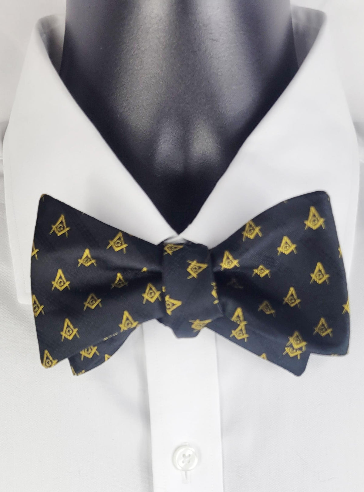 Masonic Black And Gold Pre-Tied Bow Tie