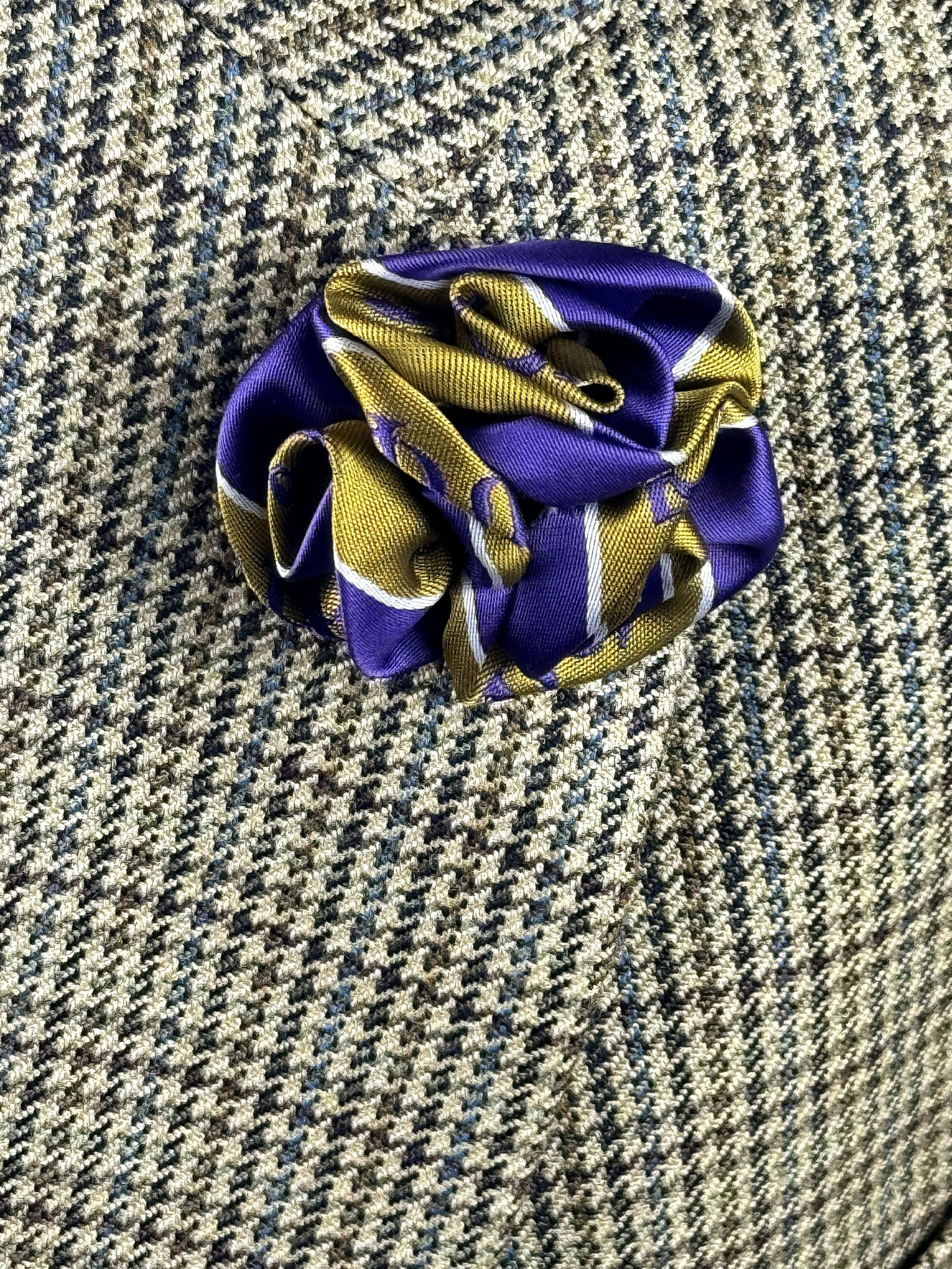 Omega Large 3 Letter Lapel Flower