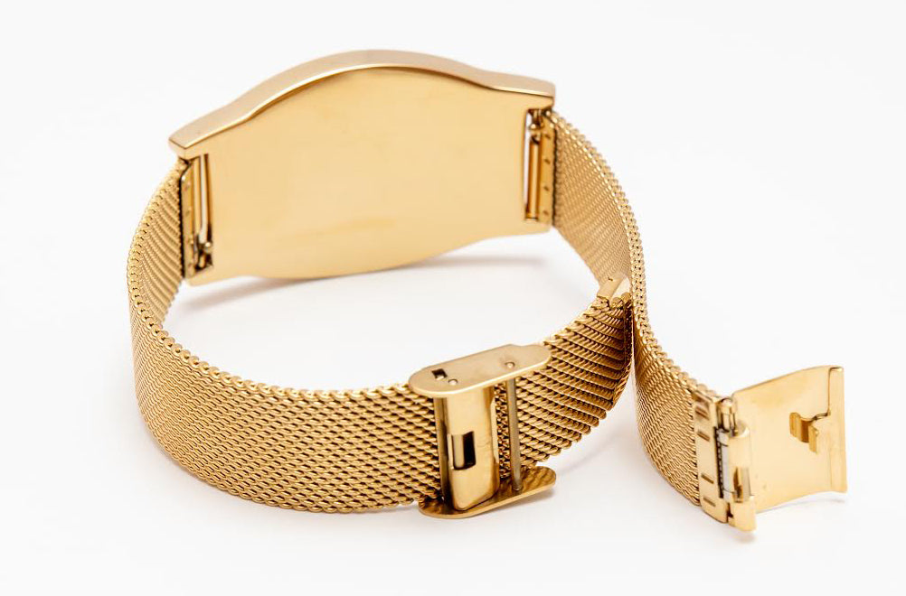 Delta 3 Letter Red Gold SS Crystal Mesh Band Bracelet