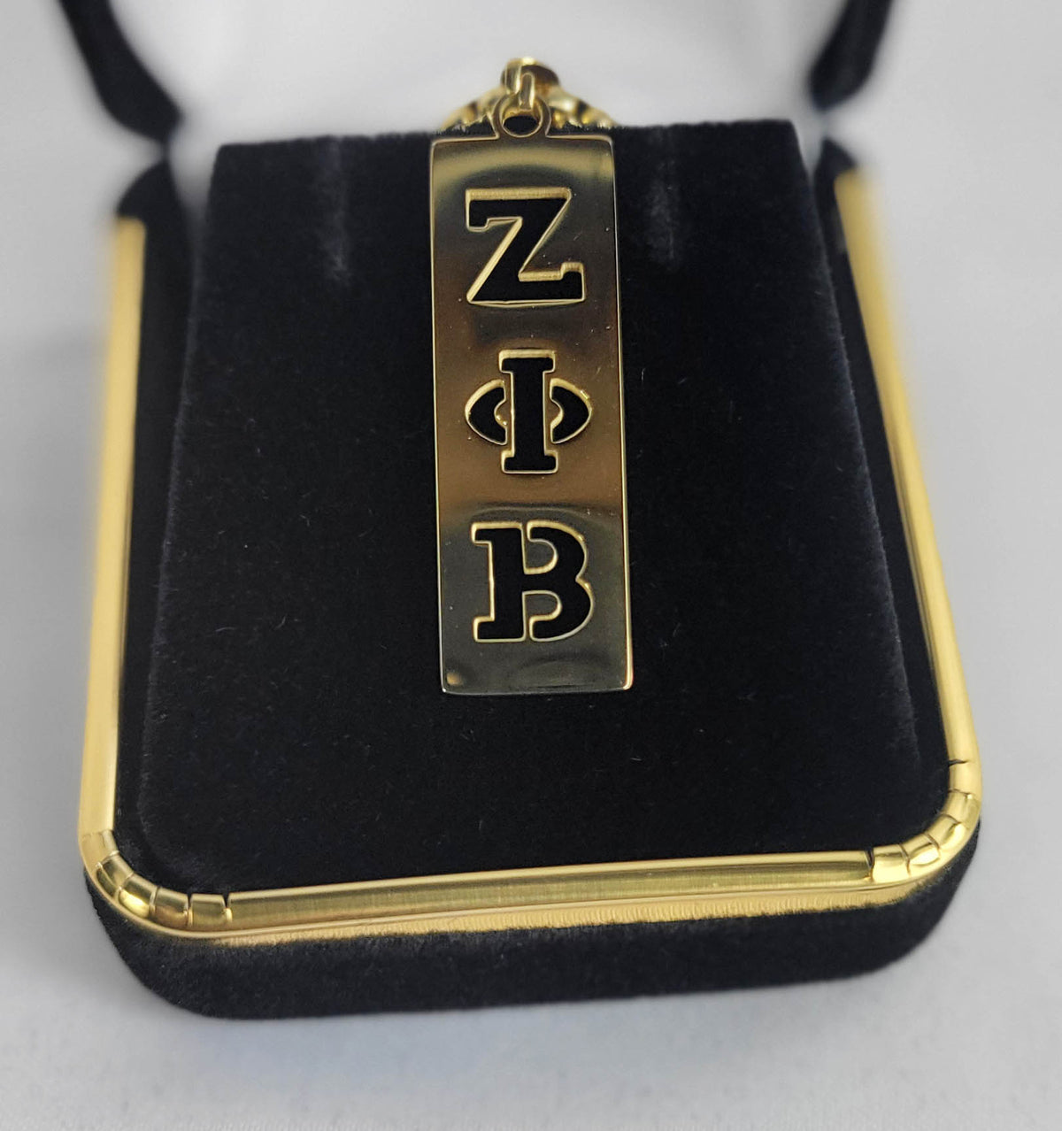 Zeta 3 Letter Gold Vertical Bar Necklace