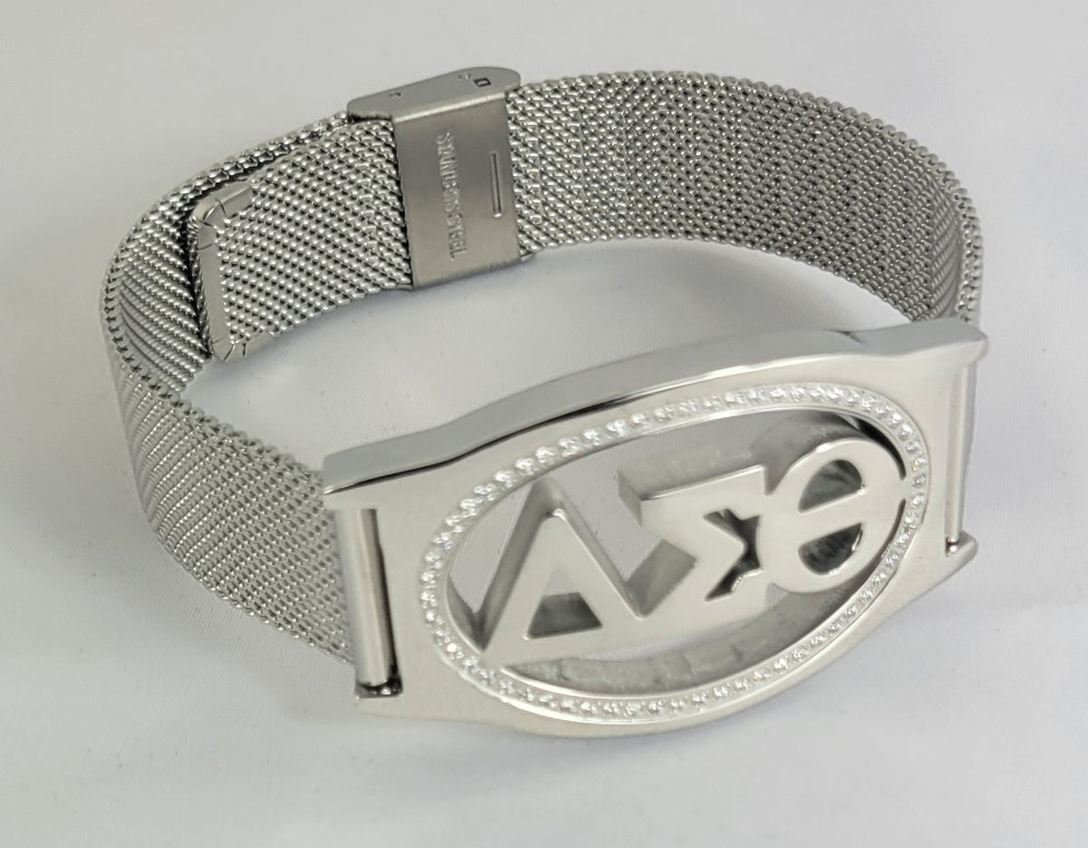 Delta 3 Letter Ss Mesh Band Bracelet
