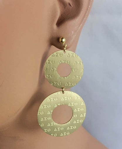 Delta Gold 3 Letter Hoop earrings